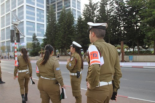 יום בחיי שוטר צבאי