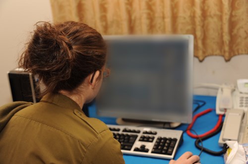 אחראי תקשוב מסווג